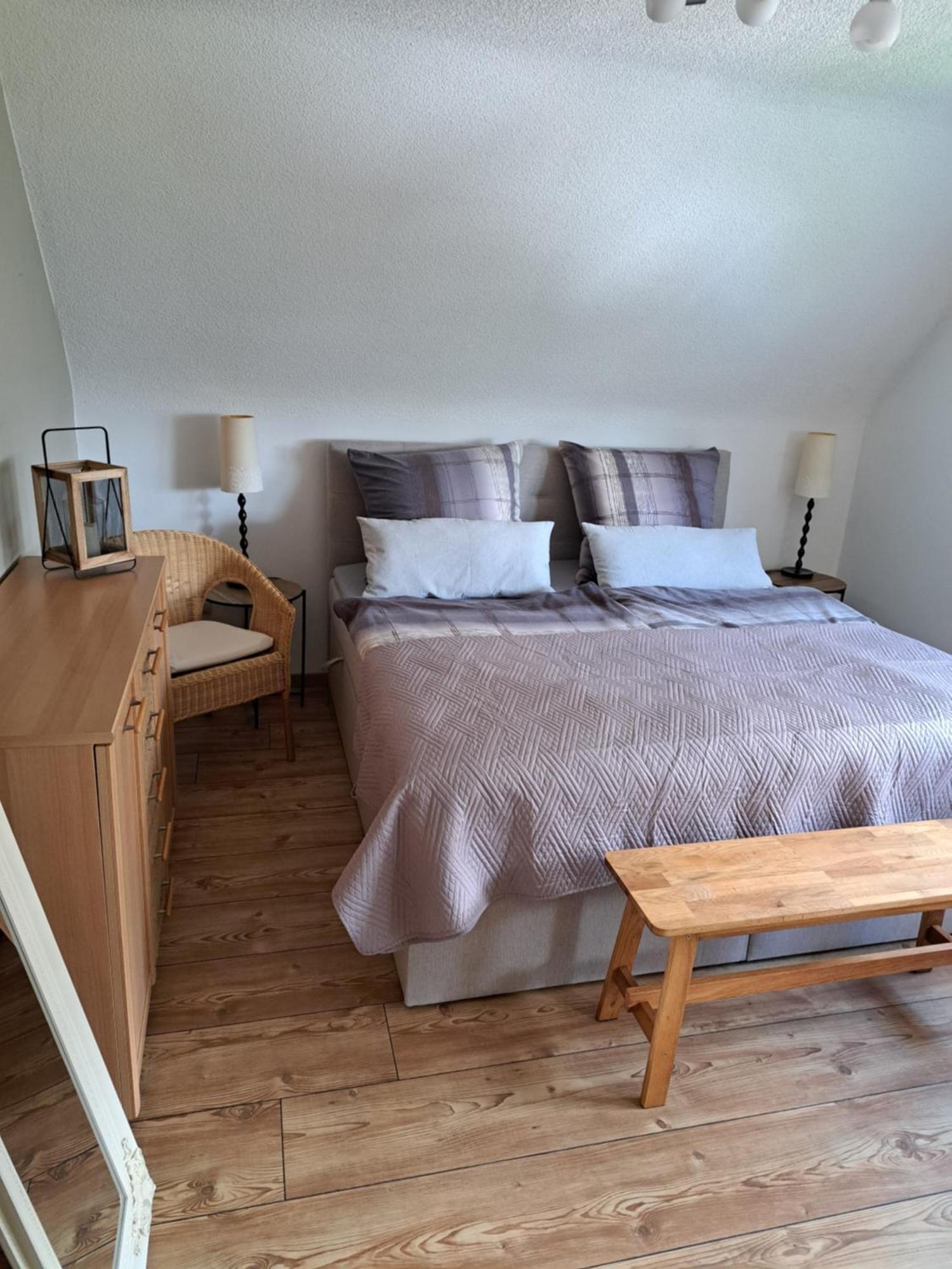 אסבאך Wunderschoenes 2 Zimmer Apartment Inkl. Parkplatz מראה חיצוני תמונה