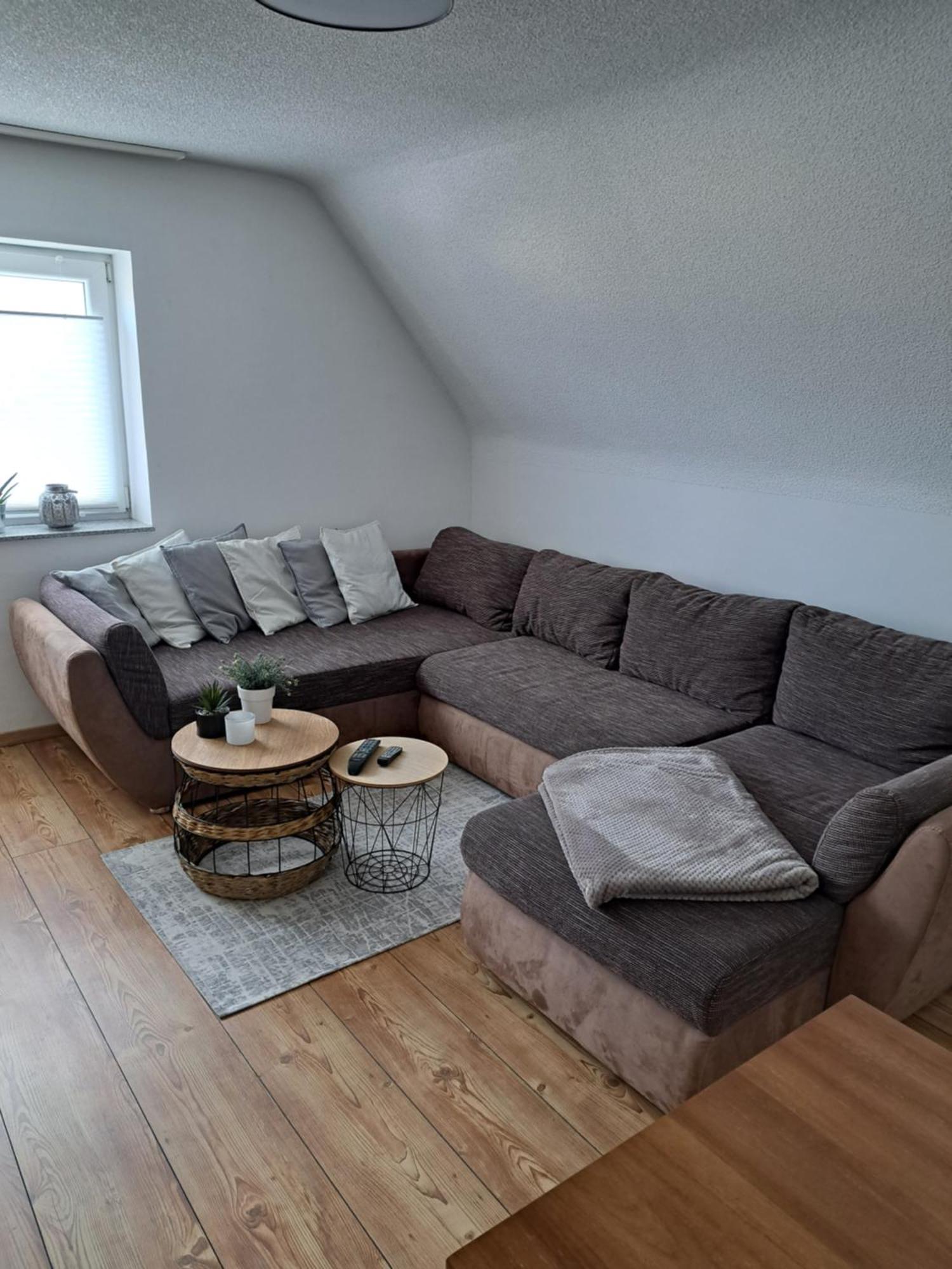 אסבאך Wunderschoenes 2 Zimmer Apartment Inkl. Parkplatz מראה חיצוני תמונה