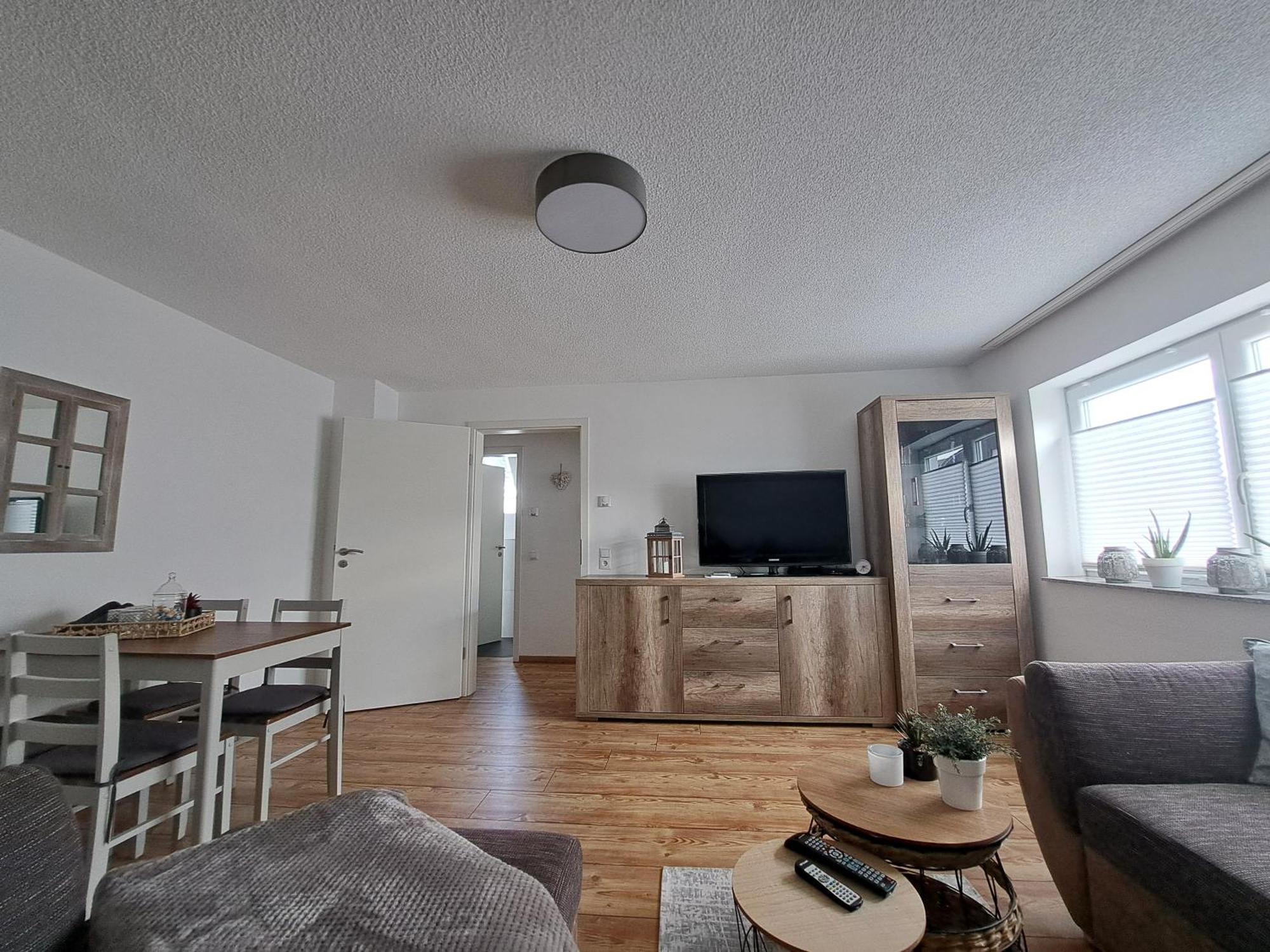אסבאך Wunderschoenes 2 Zimmer Apartment Inkl. Parkplatz מראה חיצוני תמונה