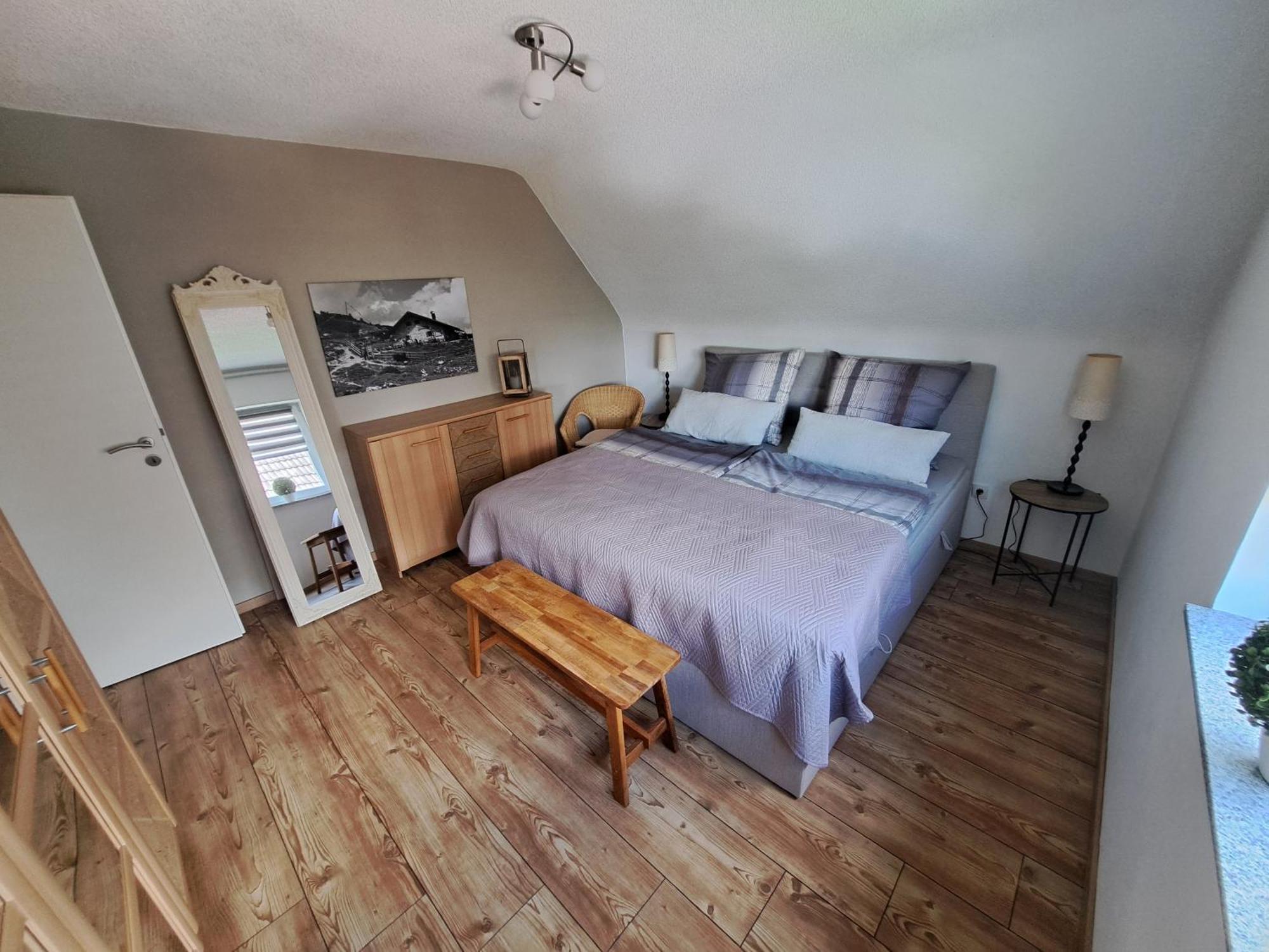 אסבאך Wunderschoenes 2 Zimmer Apartment Inkl. Parkplatz מראה חיצוני תמונה